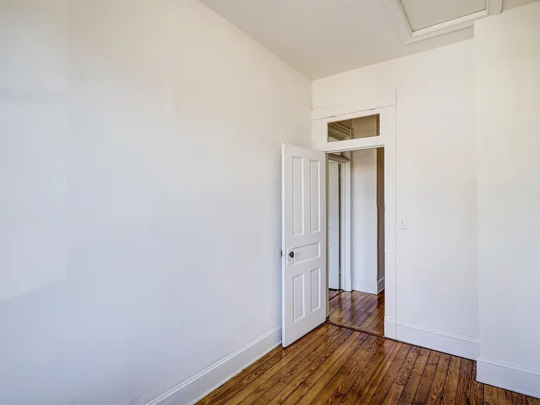 800 W Clay St #B — Photo 7