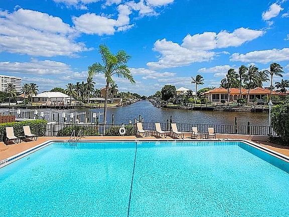 Heated pool