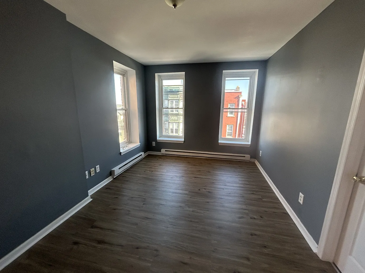 218 N 6th St - 3 — Photo 3