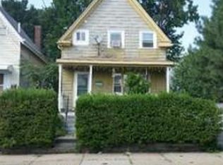 14 Louis St, Chelsea, MA 02150