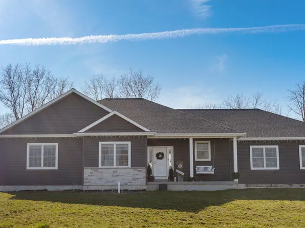 6436 S Westwood Ave, Rochelle, IL 61068