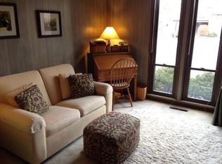 4210 Chaucer Ln, Columbus, OH 43220