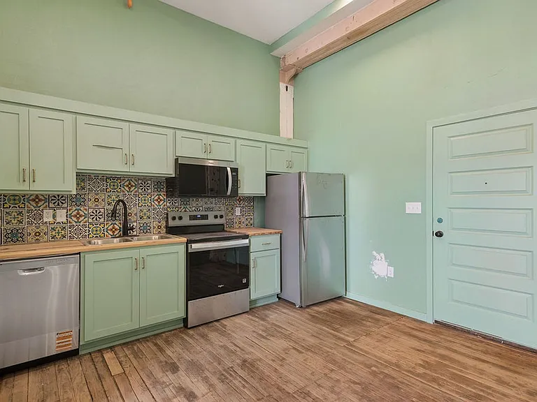 Brand new apartments in downtown Springfield! — Photo 49