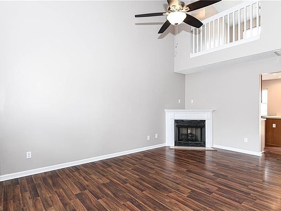 4th image of 1127 Oak Blossom Way