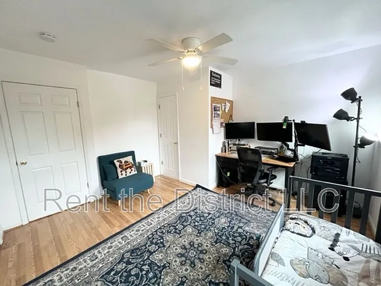 109 P St SW — Photo 11