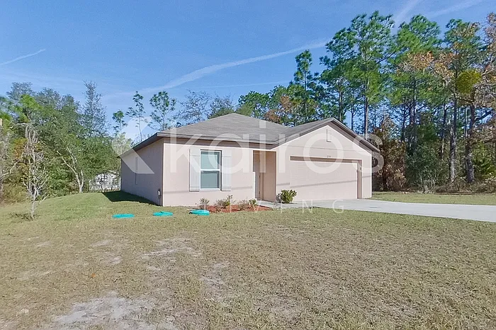 4 bed, 2.0 bath, 1449 sqft, $1,745 — Photo 2