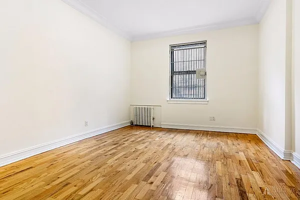 Rented by Anchor Associates | media 21