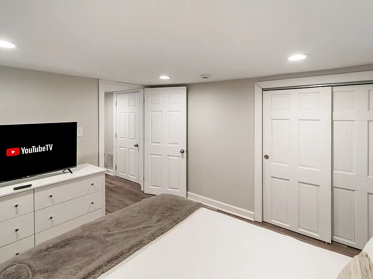305 W Park Ave #1 — Photo 8
