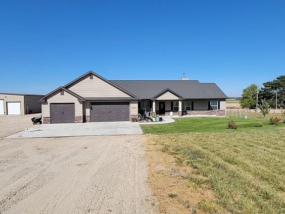 2nd image of 12040 Alamo Ln