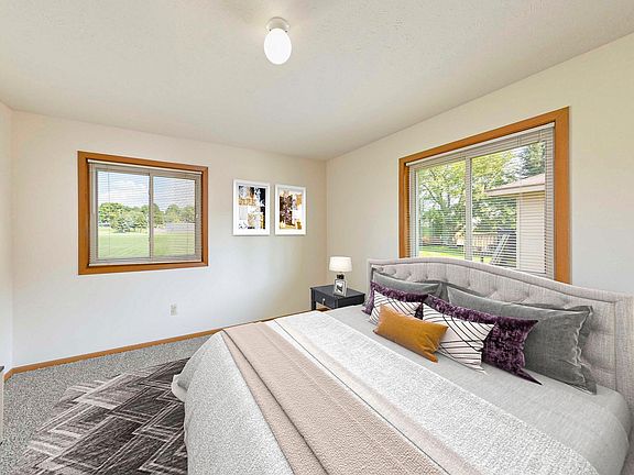 5th image of 3013 Port Sheldon St