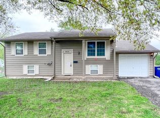 605 N Seminole Dr, Independence, MO 64056