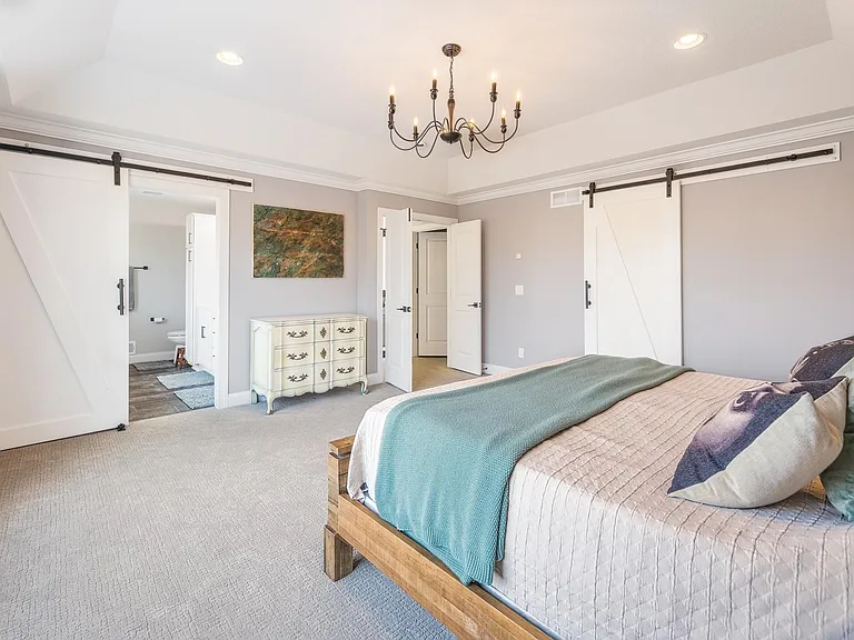 6431 Alvarado Ln N — Photo 18