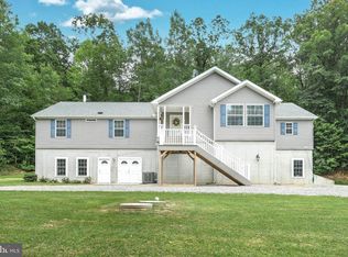 14824 Bonnair Rd, Glen Rock, PA 17327