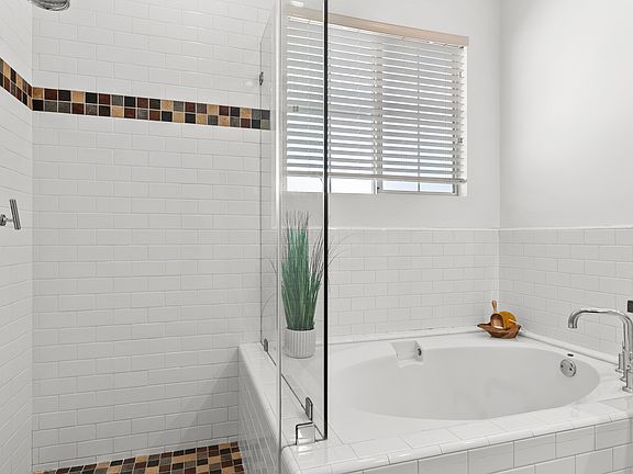 5th image of 5350 Playa Vista Dr #A14