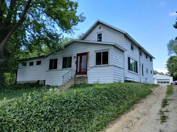 9511 S M 37 Hwy, Dowling, MI 49050