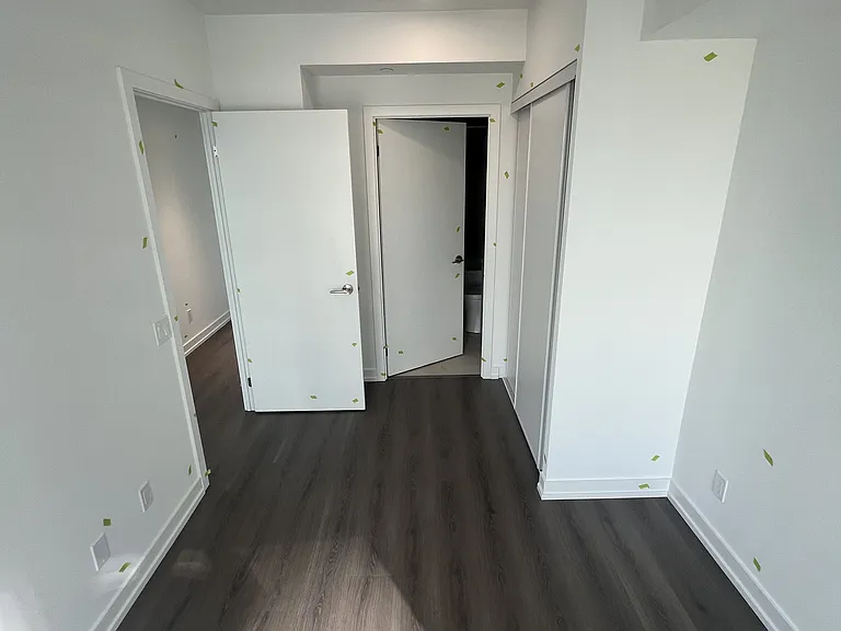 8 Wellesley St W #2709 — Photo 10