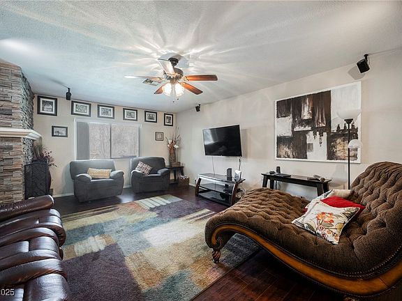3rd image of 6232 Lanning Ln
