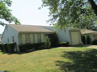 15 Deep Hollow Ln N, Columbus, NJ 08022