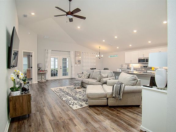 3rd image of 208 Talladega Ln
