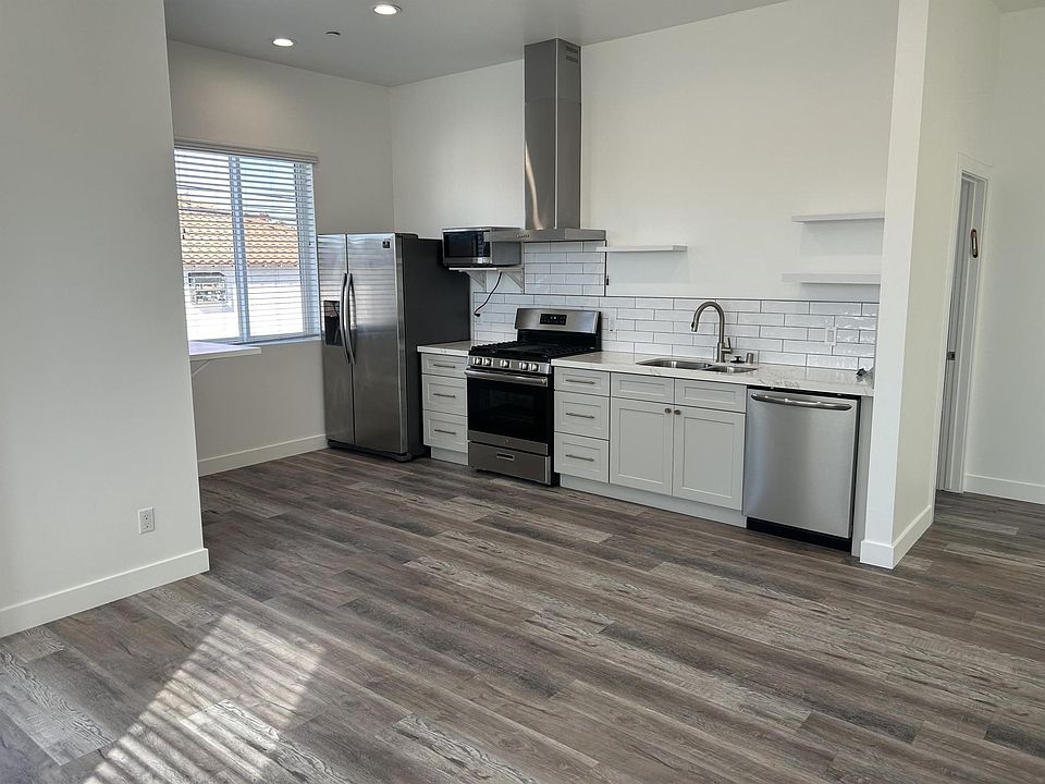 1st image of 3716 Villa Ter #3716