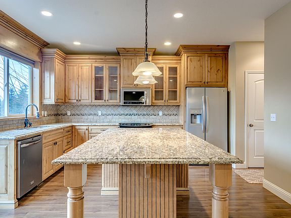 5th image of 3408 SE 189th Ave