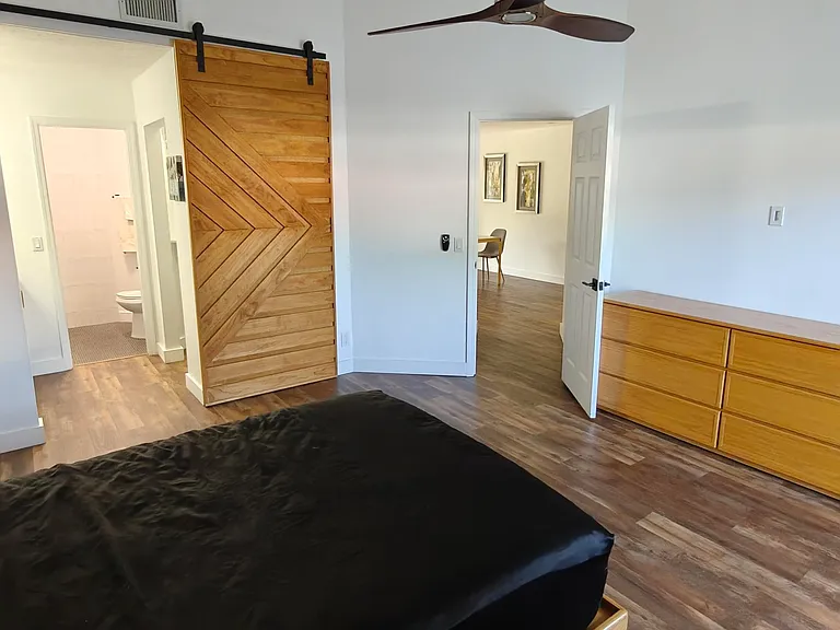 385 NW 36th Ave — Photo 15