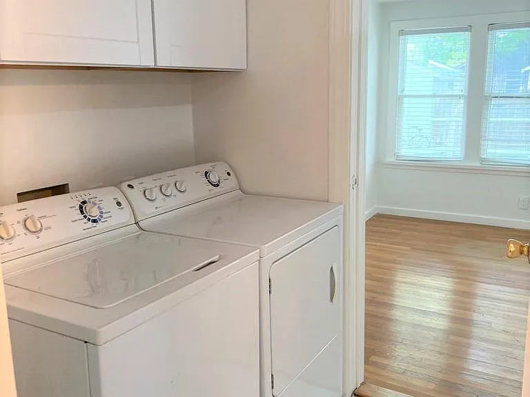 Master Bath / Laundry