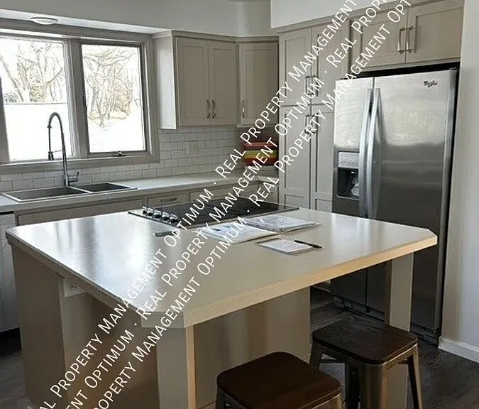 2520 Le Homme Dieu Hts NE #3 — Photo 7
