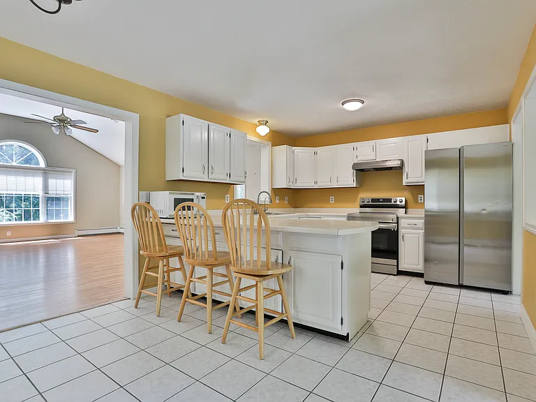 76 Groton Rd — Photo 10
