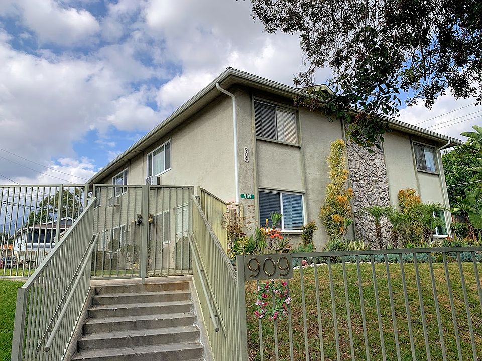 Main Entrance:
909 Springfield Street Apt. D
Upland, CA 91786