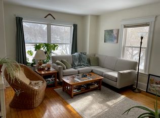 75 Monroe St, Portsmouth, NH 03801