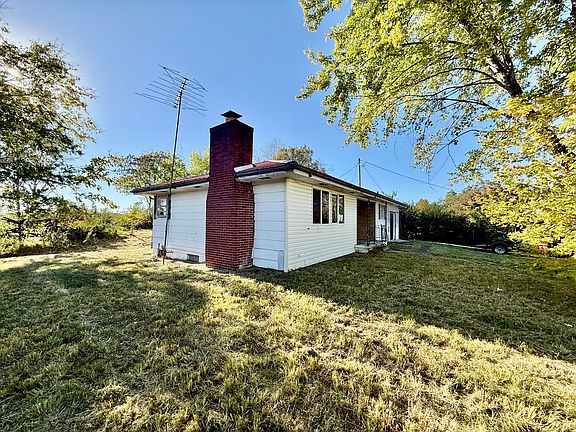3rd image of 47 Mount Pleasant Rd