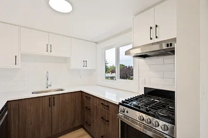 Lamplighter Apartments — Photo 2