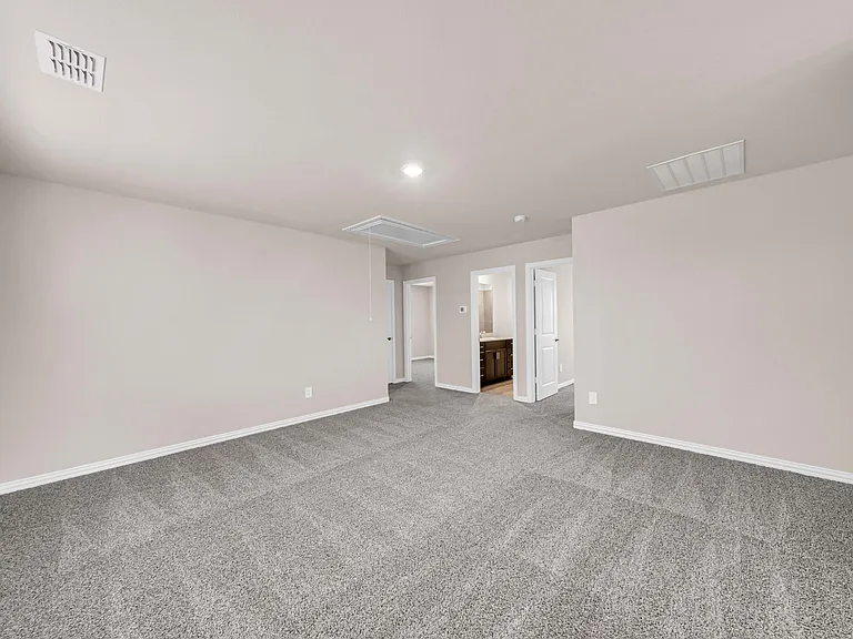 504 Weller Rd — Photo 21