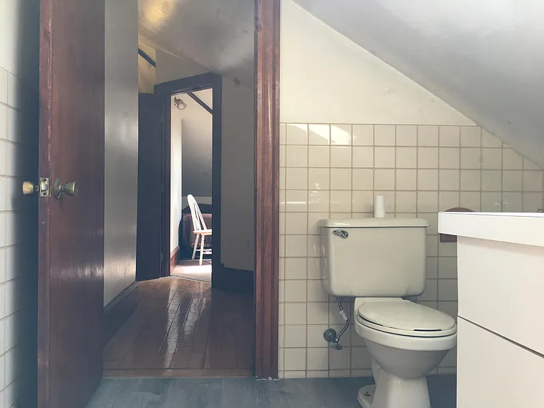 36 Linden St #16 — Photo 13