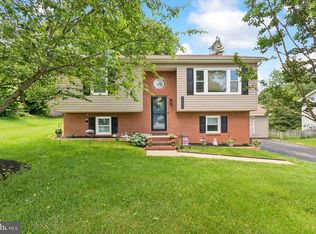1504 Milestone Dr, Fredericksburg, VA 22407