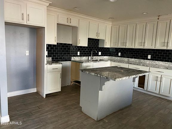 5th image of 5231 W Cambridge Avenue