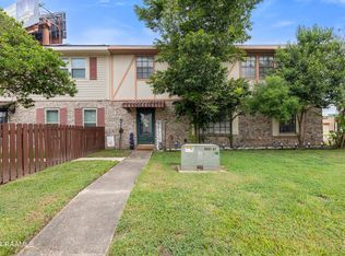 500 Bell Downs Dr, Lafayette, LA 70506