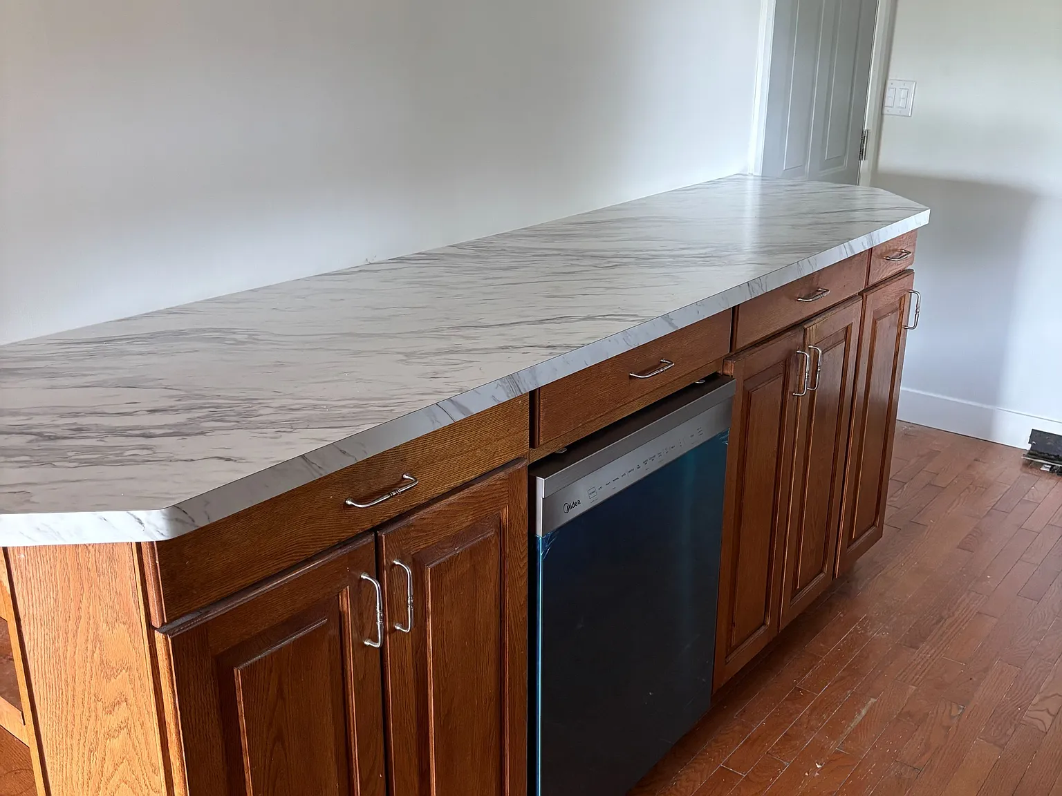 3 bed, $1,995 — Photo 4