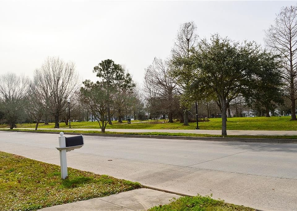2nd image of 6367 W End Blvd