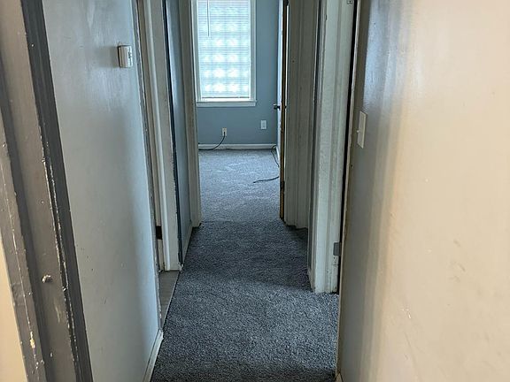 3rd image of 9577 Westwood St