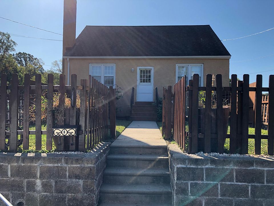 Outside - Front of House