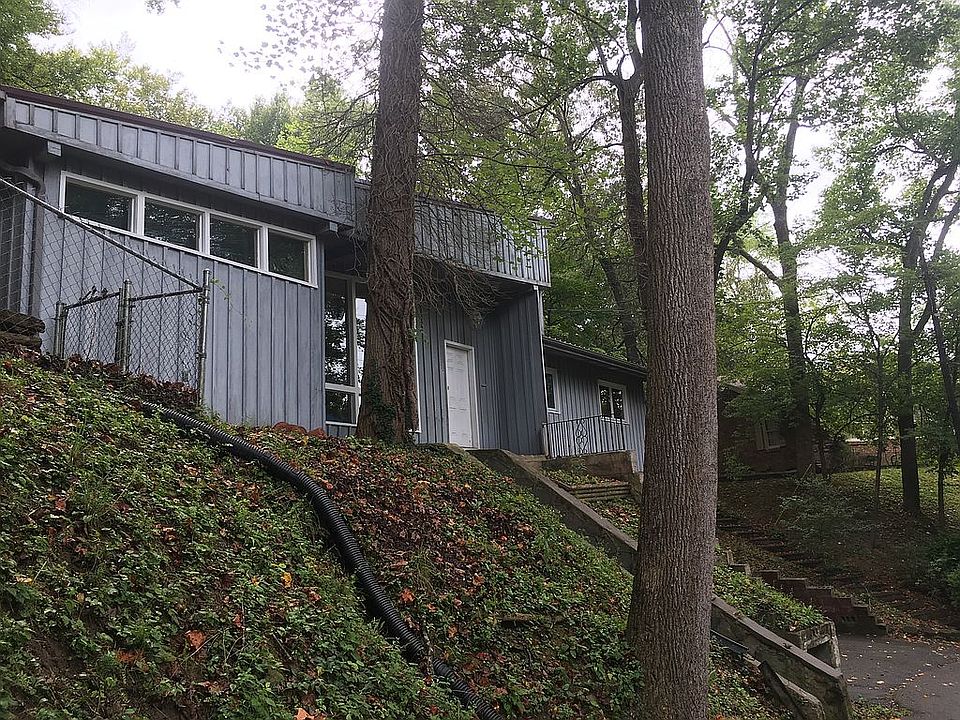 1st image of 222 Mount Martha Dr
