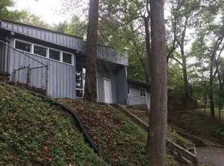 222 Mount Martha Dr, Pikeville, KY 41501