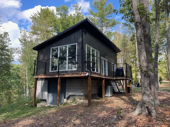 200 Mason Ln, Nimitz, WV 25978