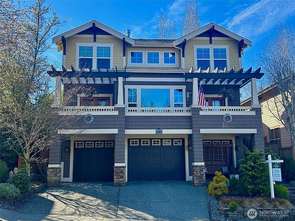 1st image of 1607 Lyons Avenue NE