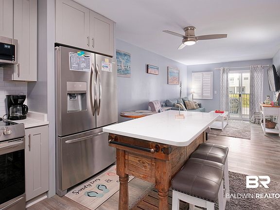 4th image of 400 Plantation Rd #3120