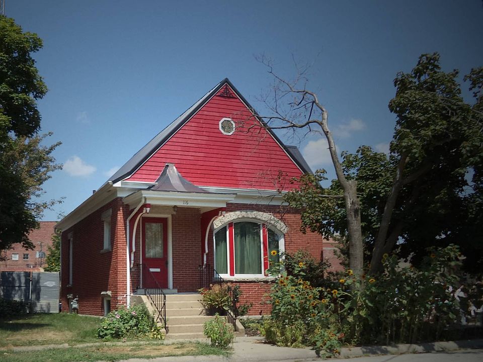 1st image of 116 W 2nd Ave