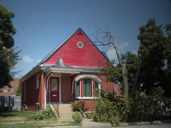 116 W 2nd Ave, Monmouth, IL 61462