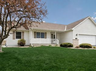 2409 Burl Oak Curv, Hudson, WI 54016